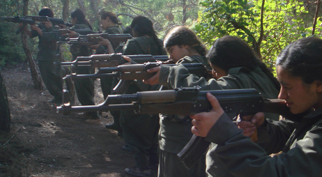 PYD/PKK’nın çocuk savaşçıları belgelendi