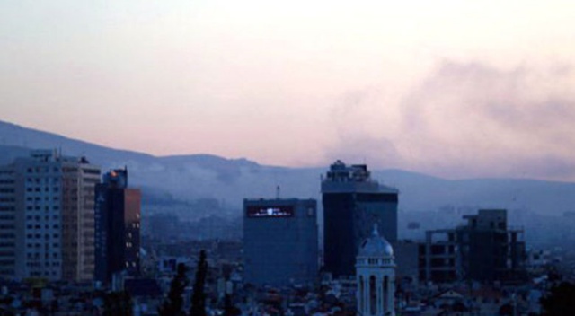 Deyr el Zor&#039;da 10  büyük ölçekli patlama oldu