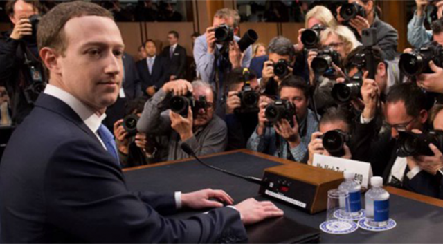 Facebook&#039;un Üst Yöneticisi Zuckerberg ABD Senatosunda ifade verdi