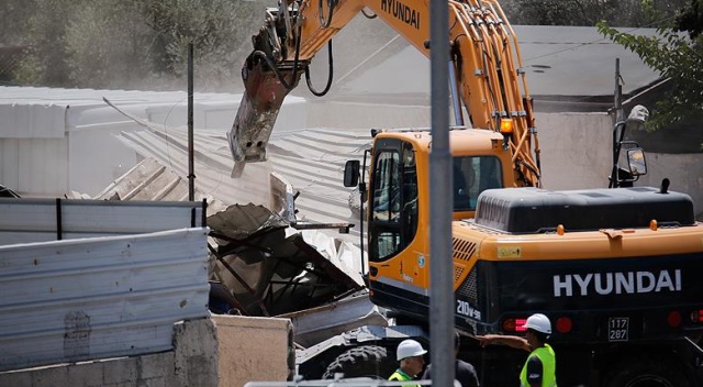 İsrail, Batı Şeria&#039;da bir okulu yıktı