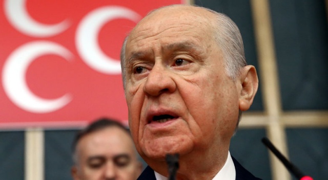 MHP lideri Bahçeli: Türkiye&#039;ye silah çektiler