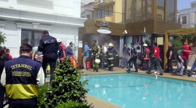 Sultanahmet&#039;te otelde yangın: 1 ölü