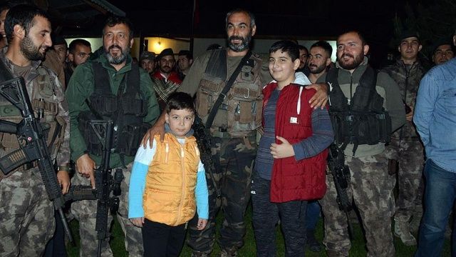 Afrin&#039;de görev yapan PÖH timi geri döndü