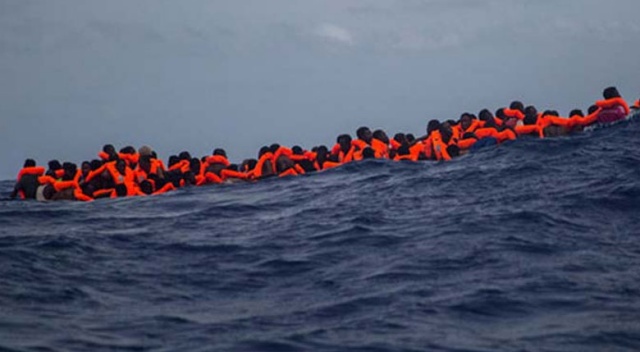 Libya açıklarında 180 göçmen kurtarıldı