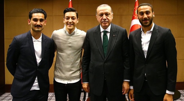 Özil ve Gündoğan, Almanya Cumhurbaşkanı ile görüştü