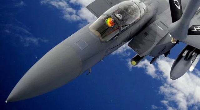 Çin lazerleri ABD uçaklarını lazerle hedef alıyor!