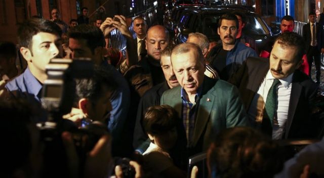 Erdoğan&#039;ı memleketinden hemşehrileri uğurladı