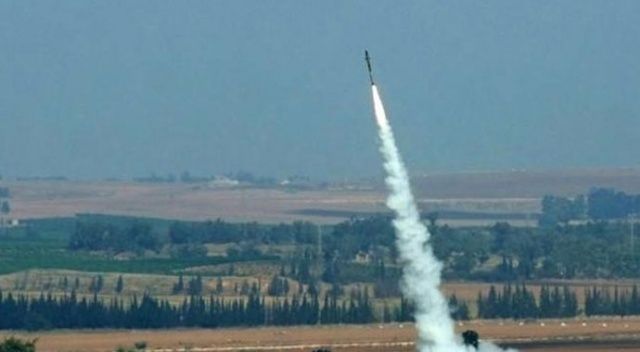 Gazze&#039;den işgalci İsrail&#039;e roket mermisi