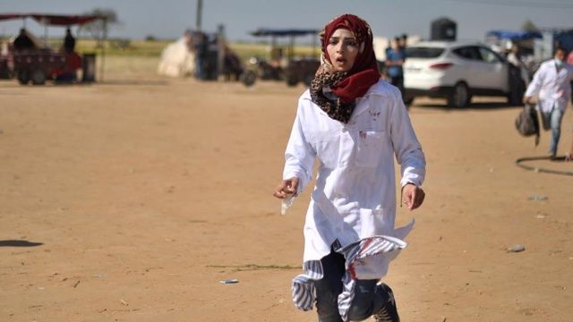 Gazze sınırında gönüllü kadın hemşire şehit oldu