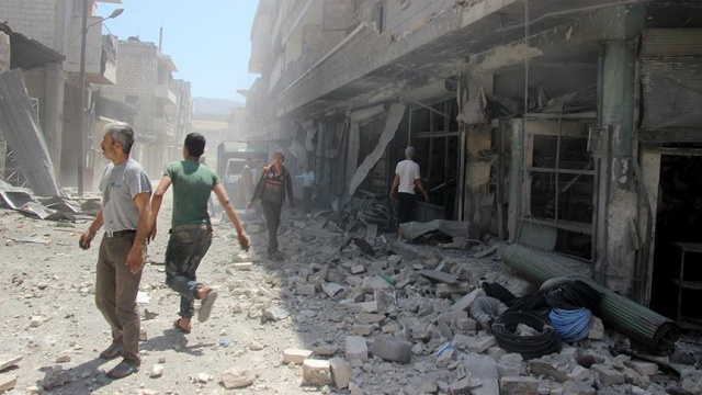 İdlib&#039;de çocuk hastanesi ve yerleşimlere saldırı: 17 ölü