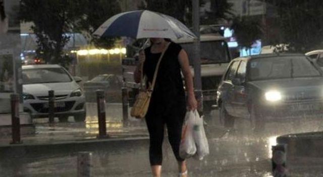 İstanbul&#039;da yağmur sürprizi! Kaç gün sürecek?
