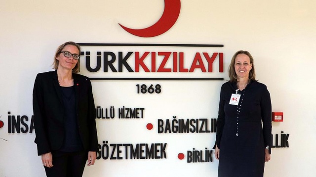 Yabancı temsilcilerden Türkiye&#039;nin yardım çalışmalarına övgü