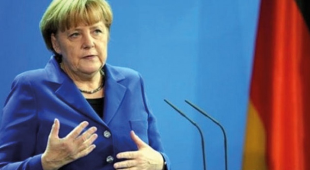 Merkel: Bu, Almanya tarihinde kara bir lekedir