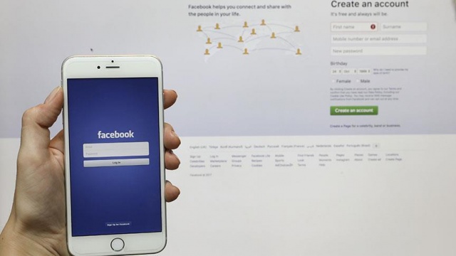 Facebook veri paylaşımı endişesiyle bir analiz şirketini soruşturuyor