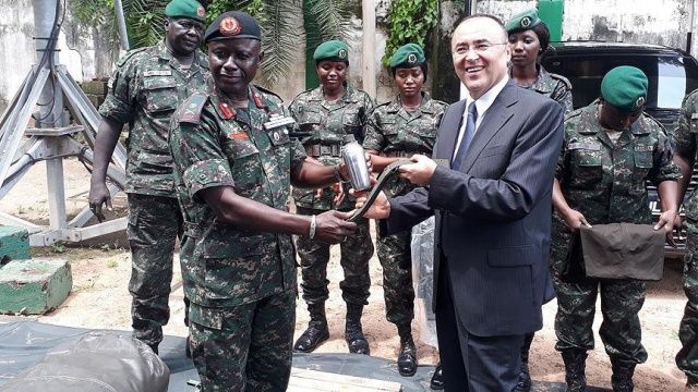 Türkiye&#039;den Gambiya ordusuna destek