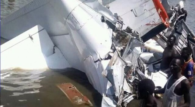 Yolcu uçağı düştü! 17 kişinin öldüğü uçaktan inanılmaz kurtuluş