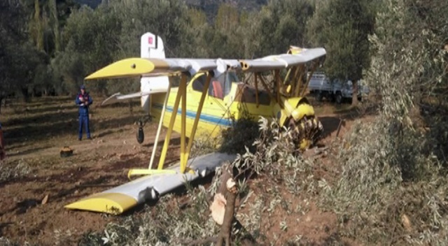 Edremit&#039;te ilaçlama uçağı düştü