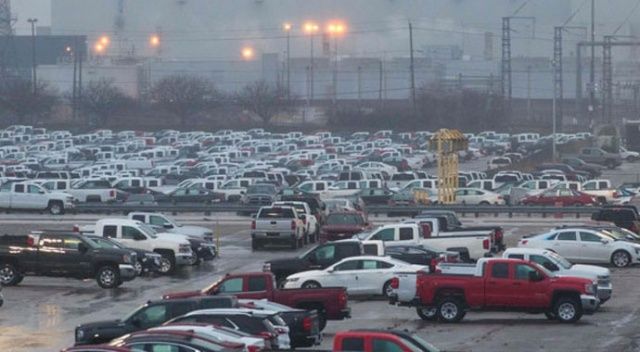 ABD&#039;li otomotiv devi General Motors 5 fabrikasını kapatıyor