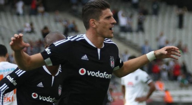 Flaş iddia! Beşiktaş Mario Gomez&#039;e teklif yaptı