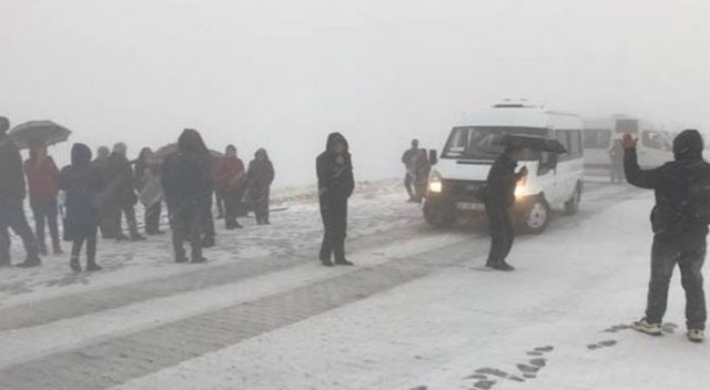 Nemrut Dağı&#039;nda tipi! Turistler tahliye edildi