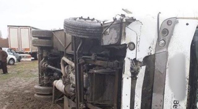 Ankara&#039;da cenaze dönüşü kaza: 17 yaralı
