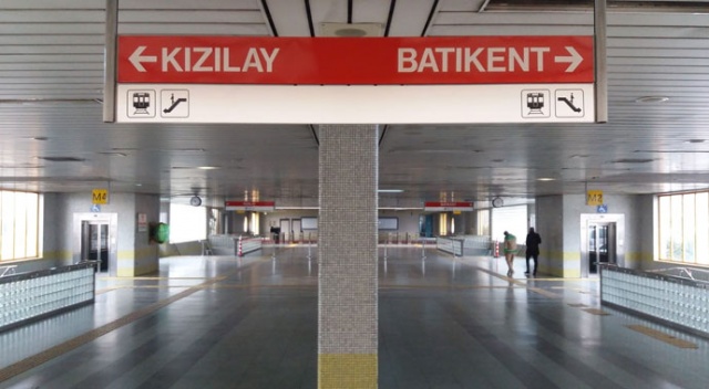 Ankara&#039;da metro istasyonunda intihar!