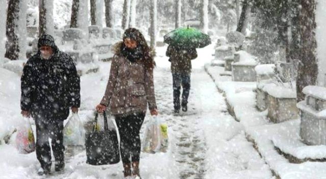 Edirne&#039;de beklenen kar yağışı başladı