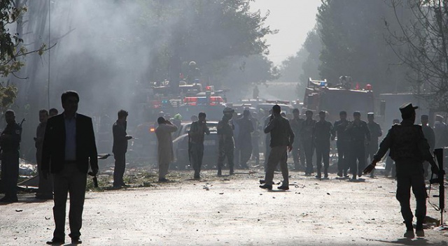 Kabil&#039;de bomba yüklü araçla saldırı: 4 ölü