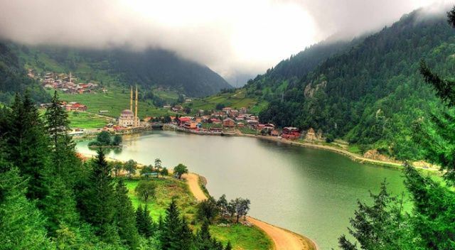 Trabzon Uzungöl’de çıkan Doğal Kaynak Suyuna dünya basınından yoğun ilgi
