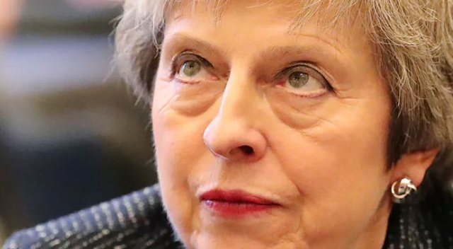 Başbakan May Brexit için tarih verdi