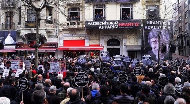 Hrant Dink, Agos Gazetesi önünde anıldı