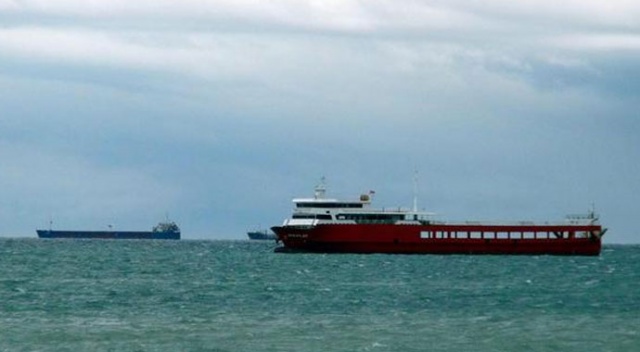 Marmara&#039;da deniz ulaşımına poyraz engeli