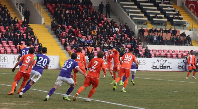 Adanaspor deplasmanda 3 golle kazandı