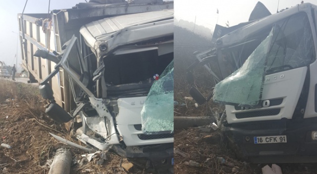 Bandırma&#039;da kamyon kazası : 1 Yaralı