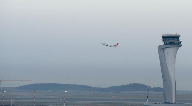 İstanbul Havalimanı&#039;ndan 232 bin 818 kişi uçtu