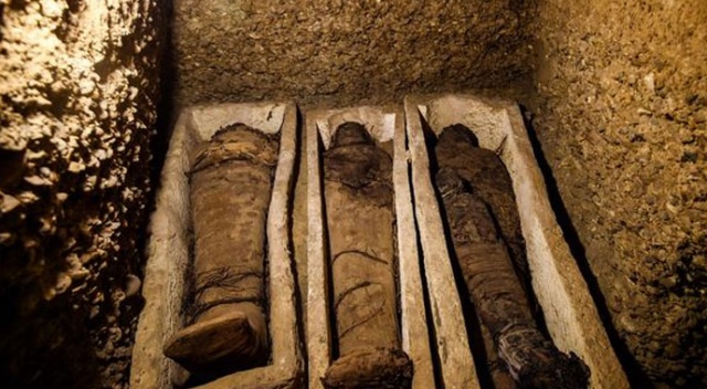 Mısır&#039;da 40 mumya bulundu
