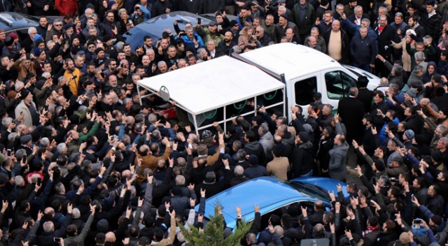 Ozan Arif’e son görev : Binler uğurladı