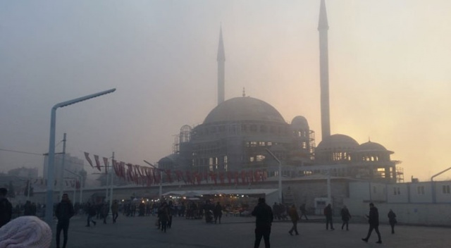 Taksim&#039;den eşsiz sis manzarası