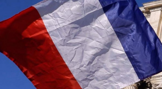 Fransızlar hükümetin sorunları çözeceğine inanmıyor