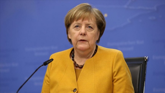 Merkel: Alman ekonomisi sert bir Brexit için iyi hazırlanmış durumda
