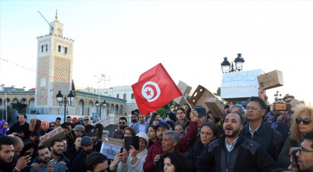 Tunus&#039;ta &#039;bebek ölümleri&#039; krizi sürüyor