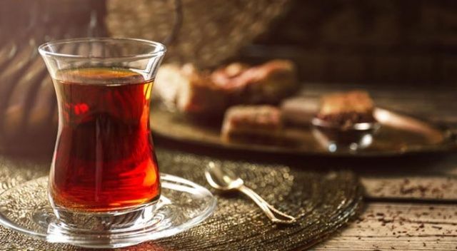 Çayın yanlış tüketimiyle gelen risklere dikkat