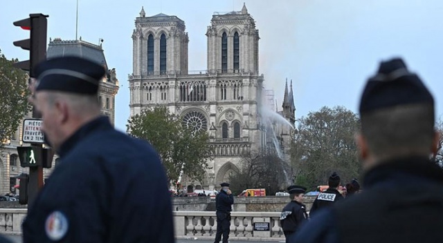 Dünyadan Notre Dame Katedrali için birlik mesajları