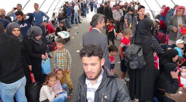 4 günde 3 bin Suriyeli ülkesine gitti
