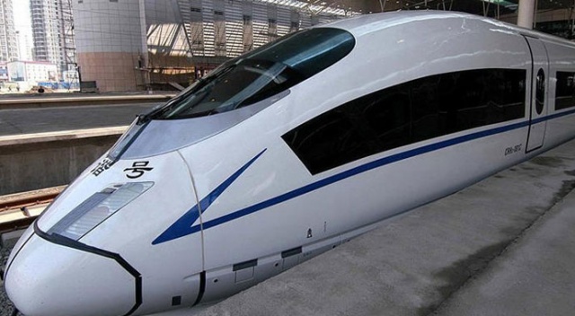 Çin 600 kilometre hızla giden tren yapacak
