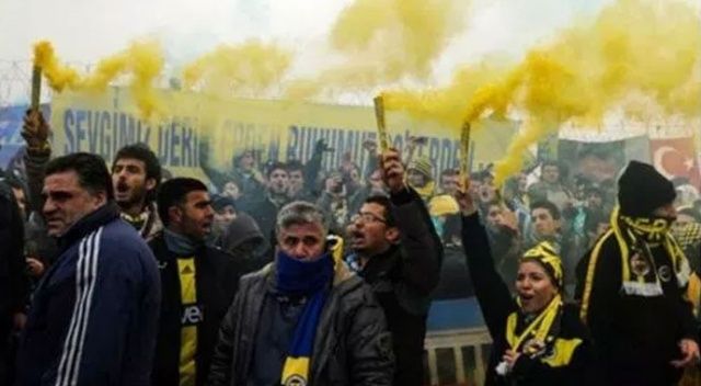 Fenerbahçeli taraftarlar Kumpas Davası için Silivri’de