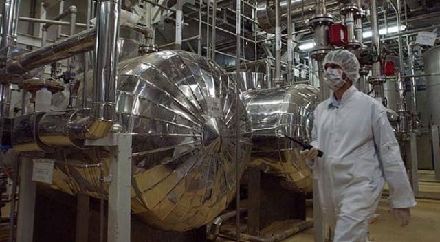 İran zenginleştirilmiş uranyum kapasitesini artırma kararı aldı