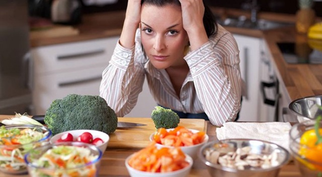 Oruç tutarken diyet yapmak sağlığı tehdit ediyor