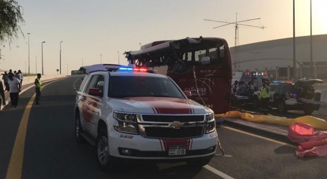 Dubai&#039;de otobüs kazası: 17 ölü