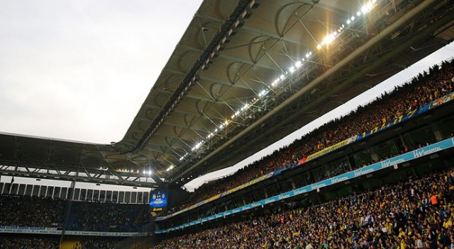 Fenerbahçe&#039;de yeni sezon kombineleri satışa çıkıyor